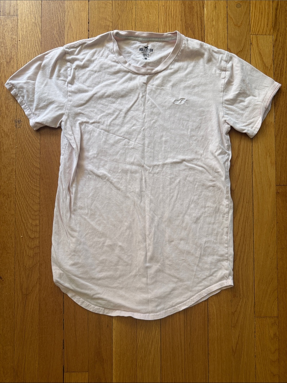 Hollister Men's Light Pink Short Sleeve Crew Tee